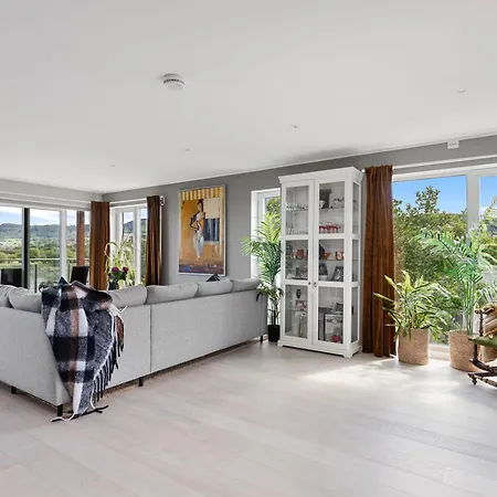 Exclusive Penthouse, Ocean View, Roof Terrace, Private Parking - Apartment *