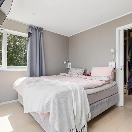 Exclusive Penthouse, Ocean View, Roof Terrace, Private Parking - Apartment *